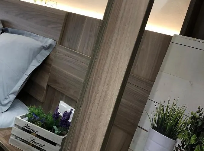 Ronda By Lixloft En El Centro Historico Y Cerca De La Plaza Mayor * 살라망카